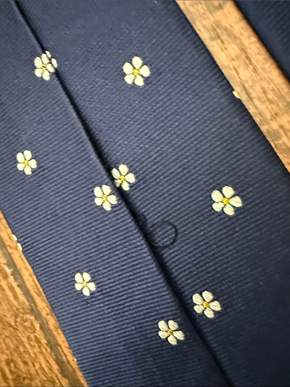 Brooks Brothers Makers Navy Blue Silk Tie with Tiny Embroidered Daisy Flowers